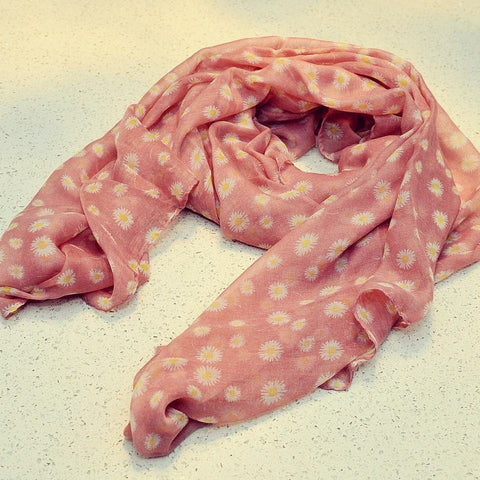 Daisy Scarf in Pink