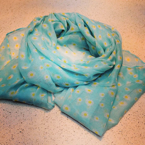 Daisy Scarf in Turquoise